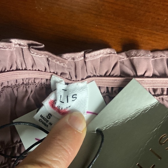 Host Pick 🎉NWT Lelis Clara Pink Silky Smock Top​ - Picture 4 of 11